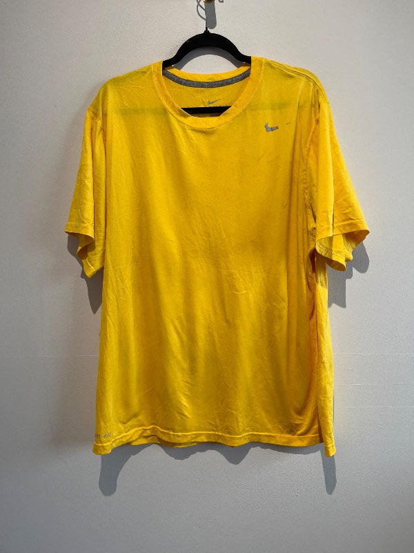 Nike stuttermabolur