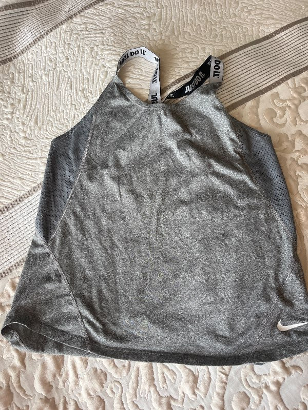 Nike hlýrabolur grár
