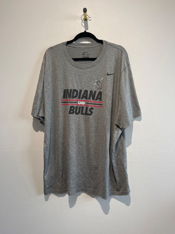 Nike stuttermabolur