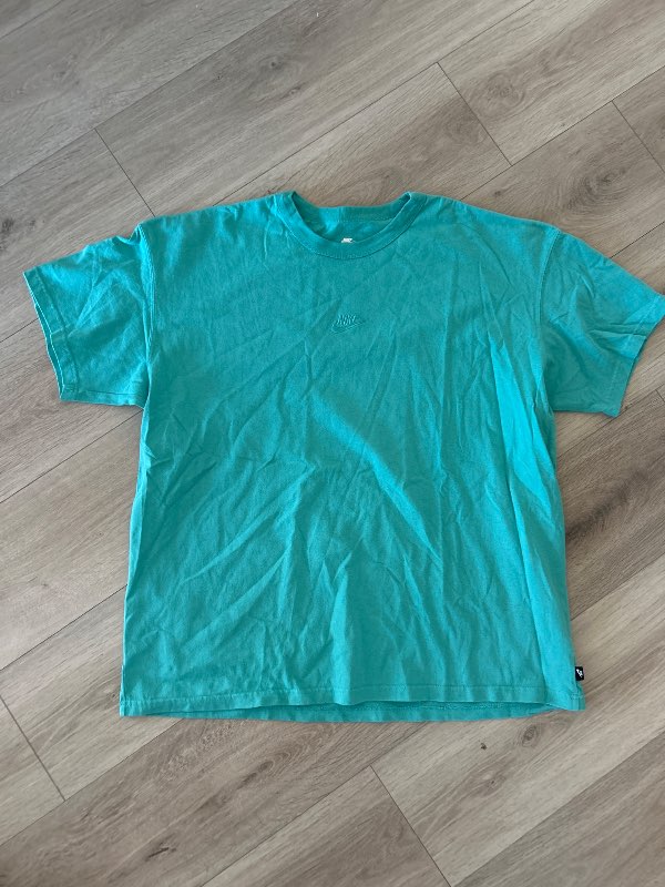 Nike stuttermabolur