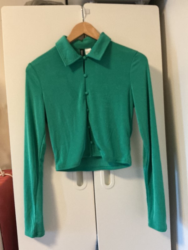 H&M crop skyrta
