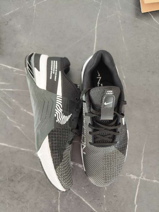 Nike Metcon skòr svar&hvít