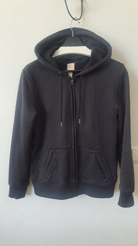 UnderArmour hettupeysa