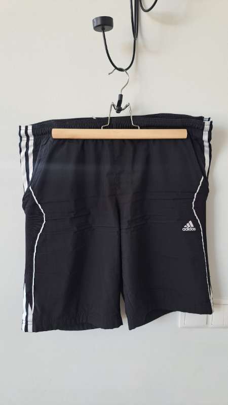 Adidas stuttbuxur
