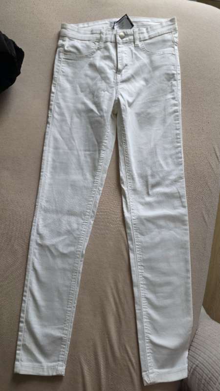 Hvit jeans