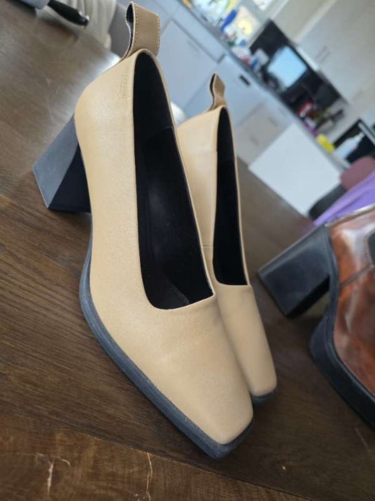 Beige shoes
