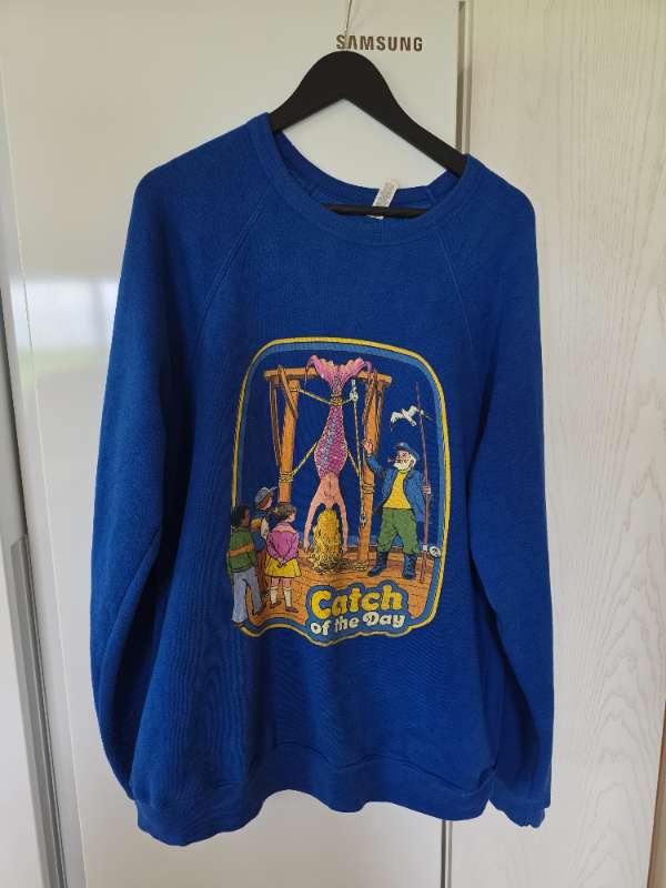 Steven Rhodes pullover
