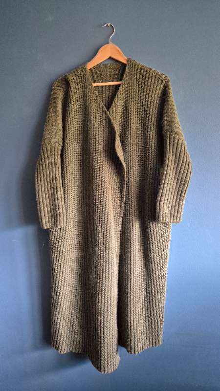 Mjùk olive green long cardigan / coat