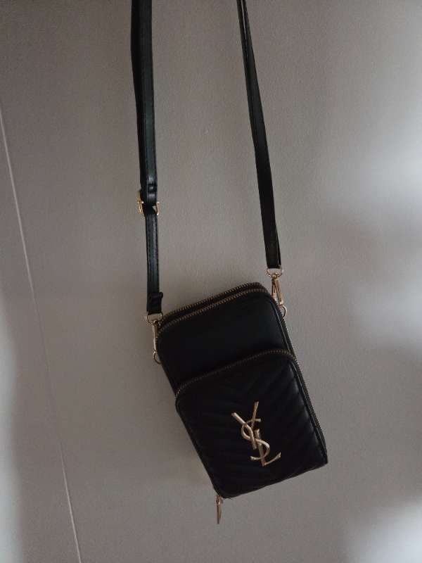 YSL Veski svart.