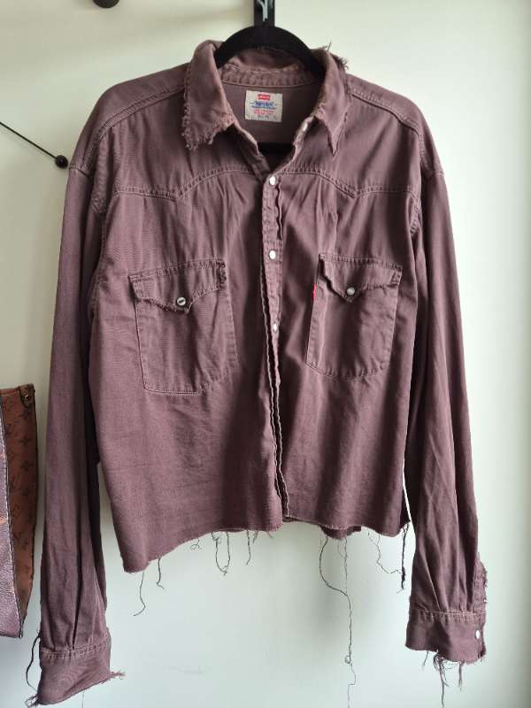 Levis skyrta úr Spútnik