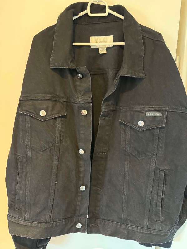 Calvin Klein gallajakki