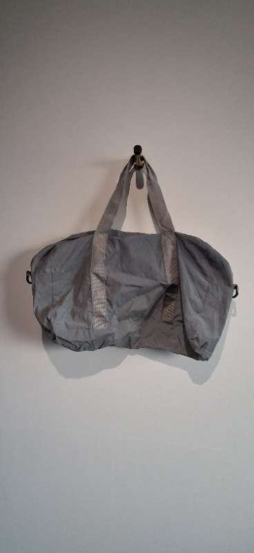 Foldable sports silver bag