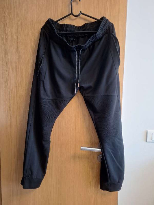 Black sweatpants