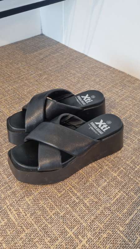 XTI sandalar