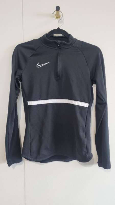 Nike peysa