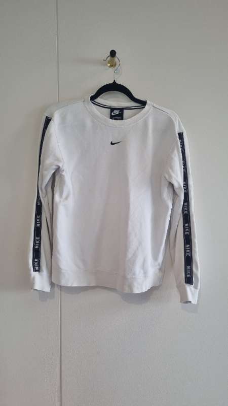 Hcít Nike peysa