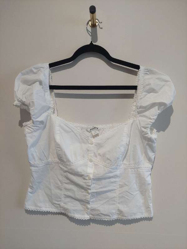 Stuttur toppur (Monki)