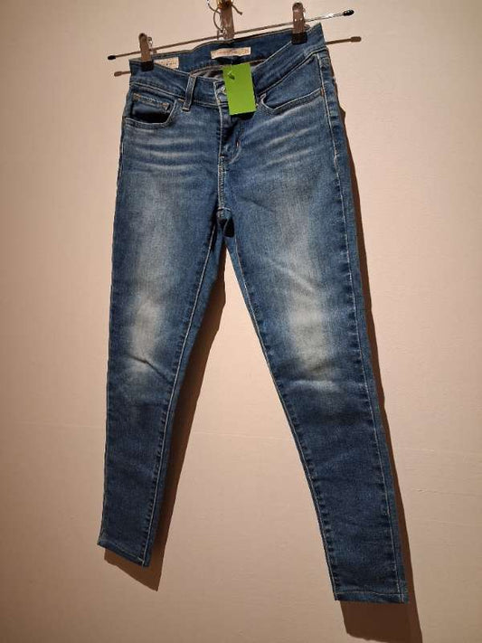 Lewis jeans 710