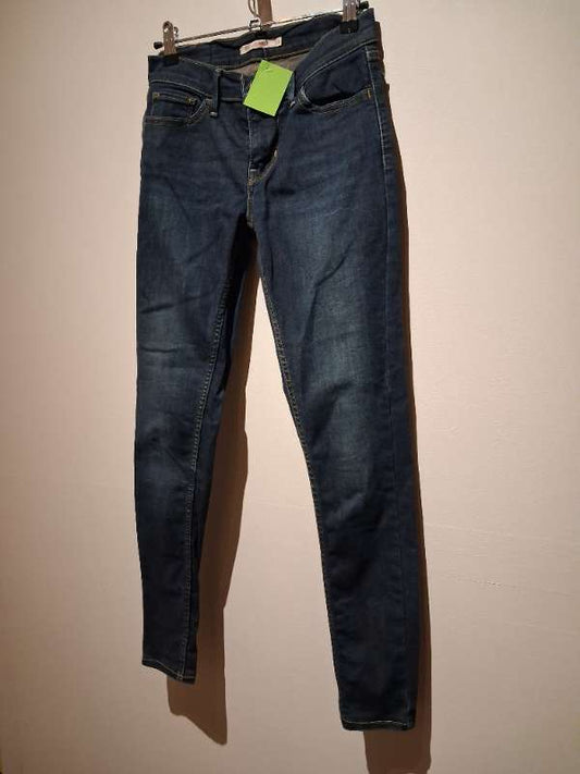 Lewis dökkbláar 710