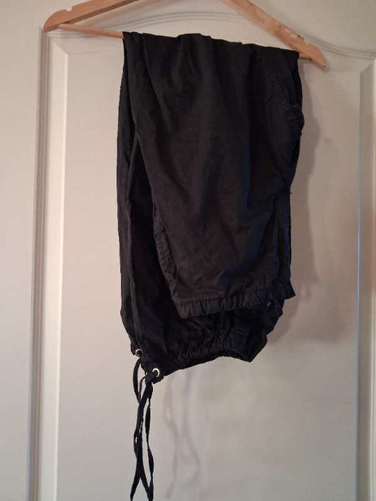 Gina Tricot svartar buxur