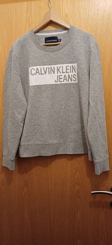 Calvin Klein grá peysa