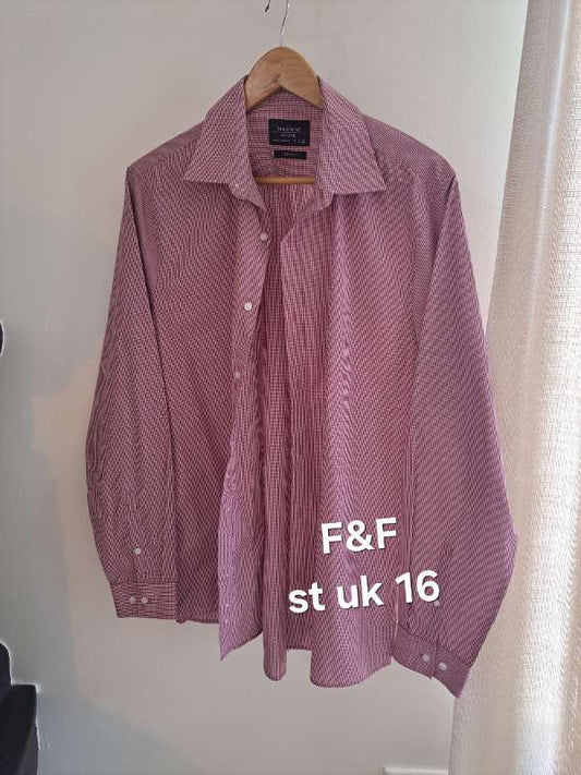 F&F skyrta rauðköflótt