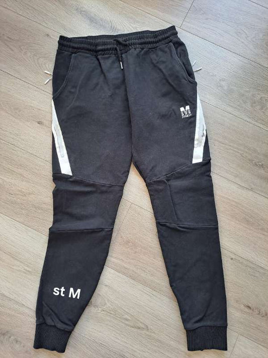 Mfitness svartar