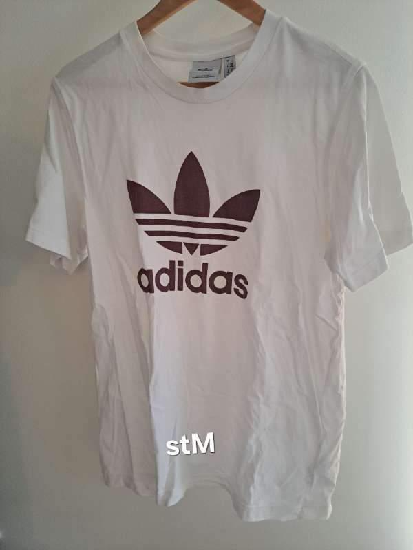 Adidas stutterma hvítur