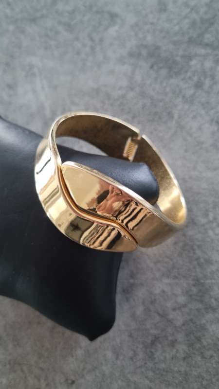 Armband,  gyllt breytt