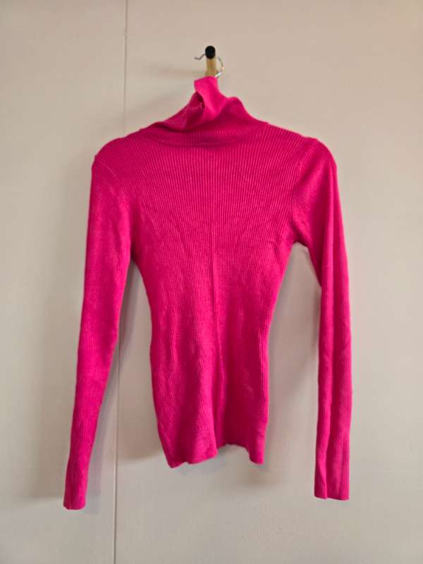 Ávísun rúllukragapeysa