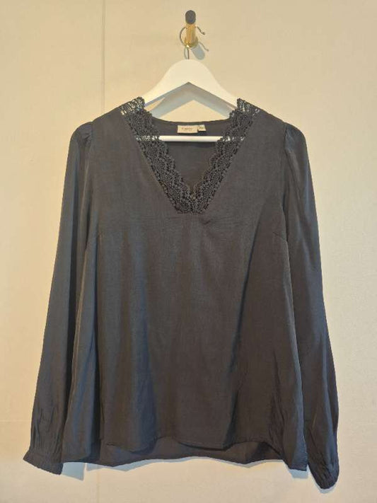 Fransa svört blússa