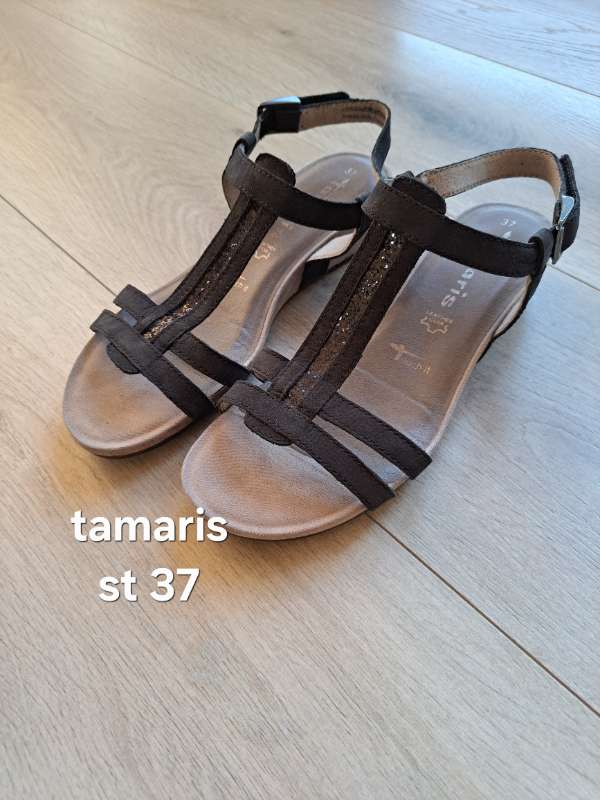 Tamaris sandalar