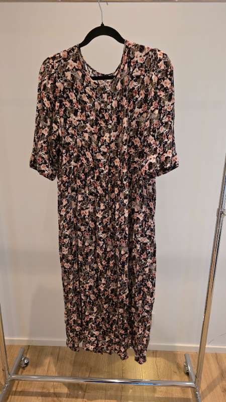 kjóll kvartermum og vösum L