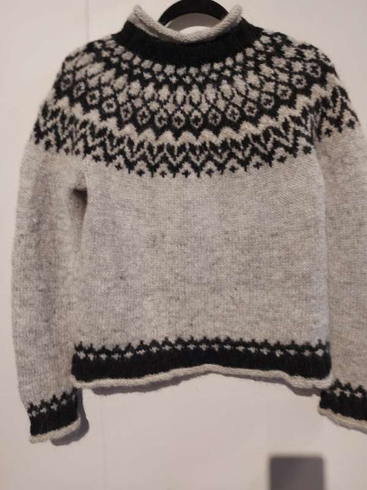 NÝTT LOPAPEYSA 100% LOPI HAND MADE