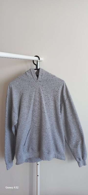 gray hoodie