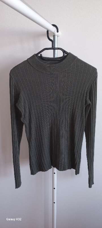 CROPP olive sweater