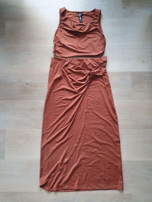 B. Pils og toppur sett