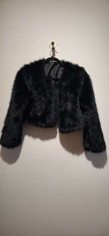 Black fluffy crop jacket