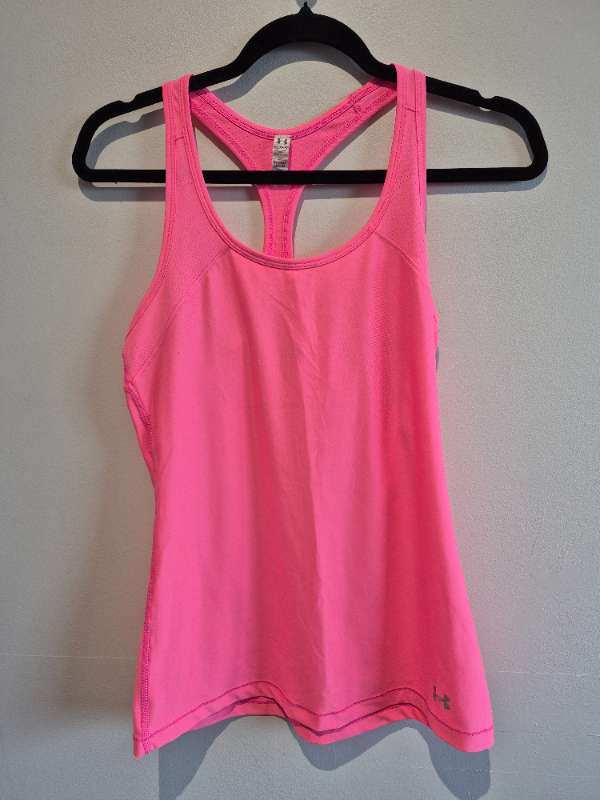 Under Armour T-shirt