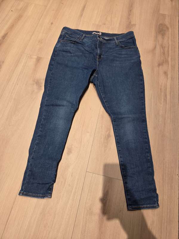 Levi's skinny jeans