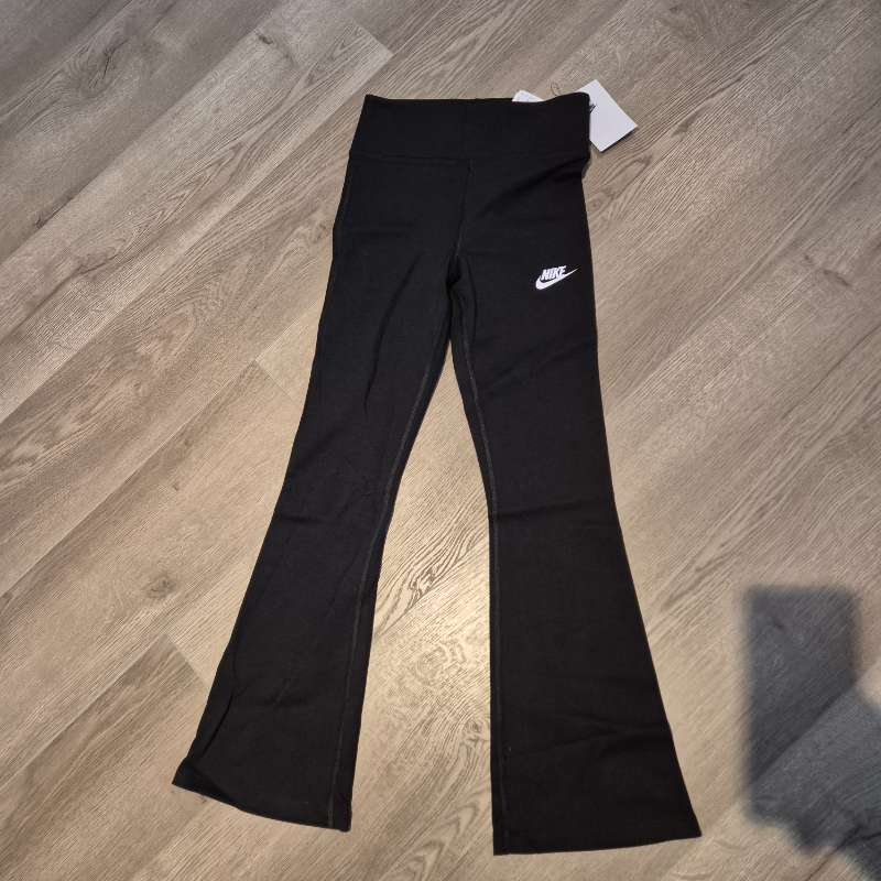 Nike buxur, leggins útvíða/ónotaðat