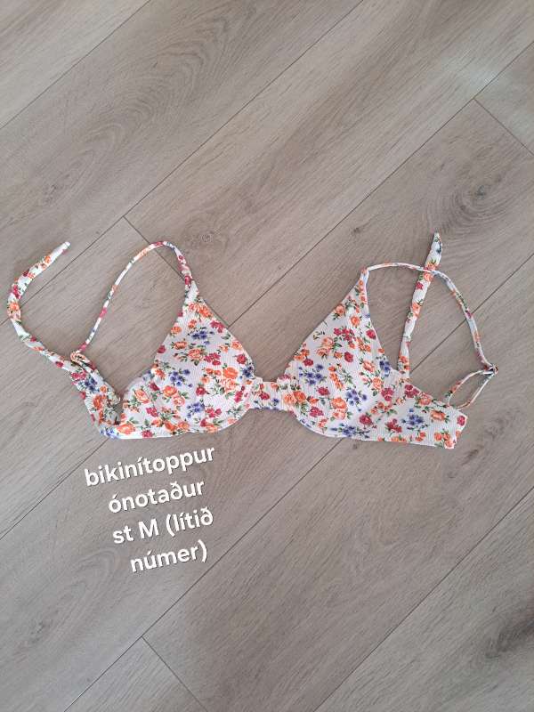 Bikinítoppur ónotaður