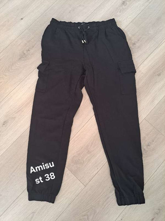 Amisu svartar