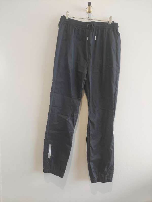 Lindex regnbuxur