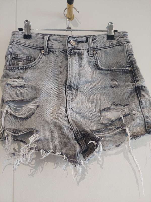 Bershka stuttbuxur gráar