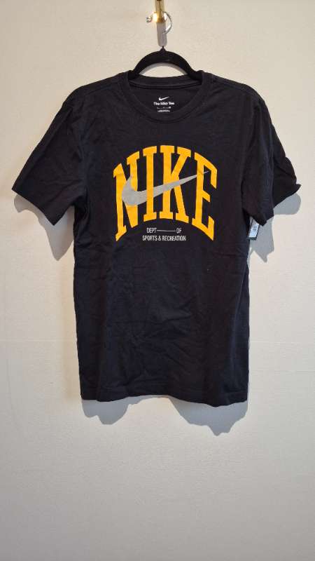 Bolur Nike