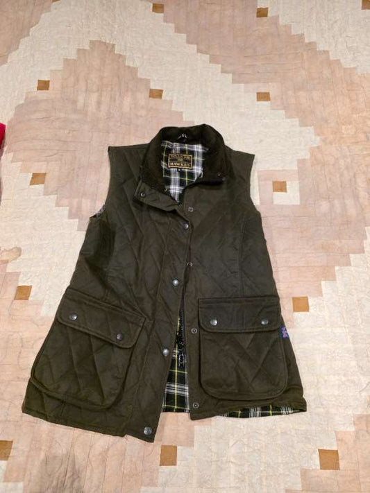 Walker and Hawkes vesti