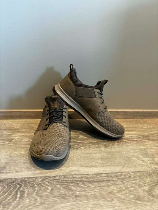 Skechers - ljósbrúnir - wide fit