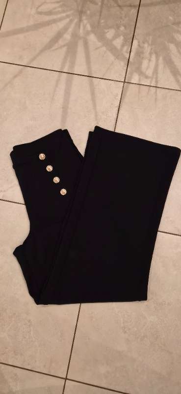 Buxur, svartar með tölum - H&M (ónotaðar)