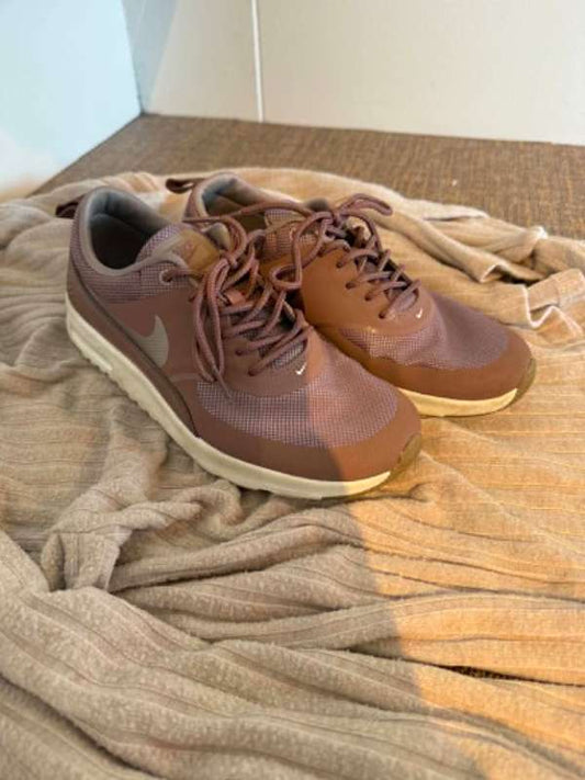 Nike skór fjólubláir